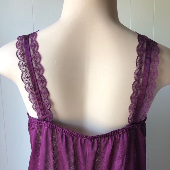 Vintage Plum Nightgown - Picture 6 of 8